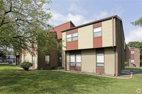 Smart Choice Park is a very popular community consisting of 93 one and two-bedroom apartments on Springfield&39;s near west side. . Apartments for rent in springfield il